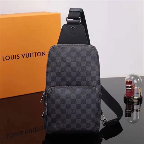 louis vuitton pouch 19|louis vuitton pouch male.